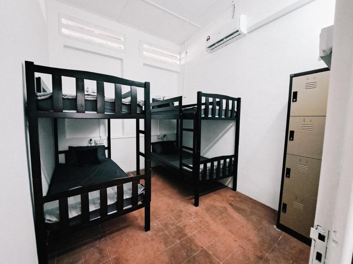 111 Hutton Lane Hostel George Town Extérieur photo